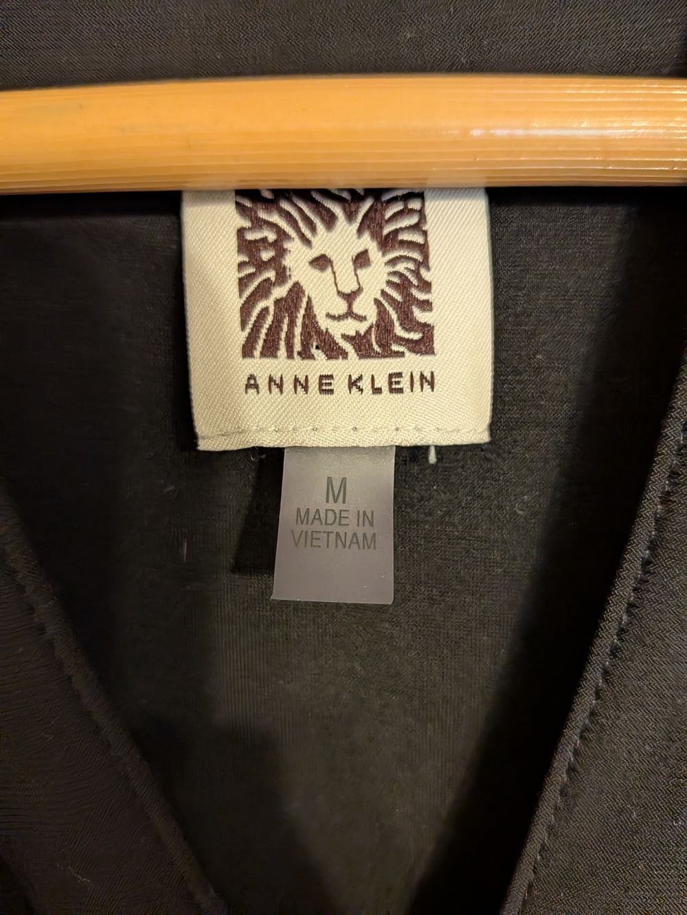 Anne Klein Black Women’s Zip-Front Short Sleeve Top - Picture 2 of 4